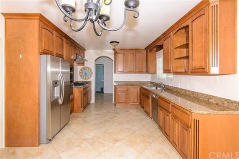 1163 W 11th St #1