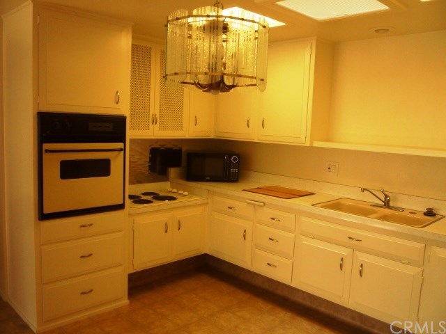 13681 Cedar Crest Ln #93D
