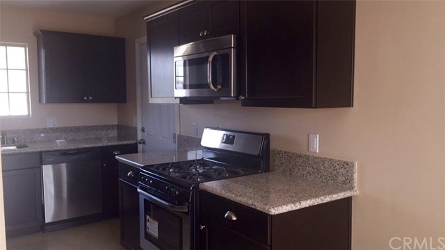 102 E 232nd Pl