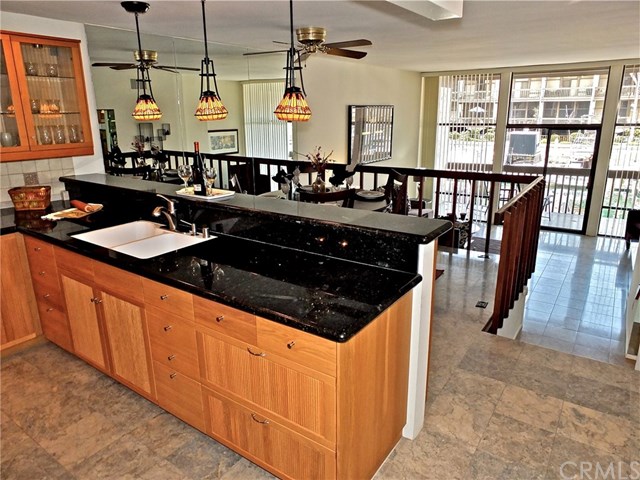 5107 Marina Pacifica Dr
