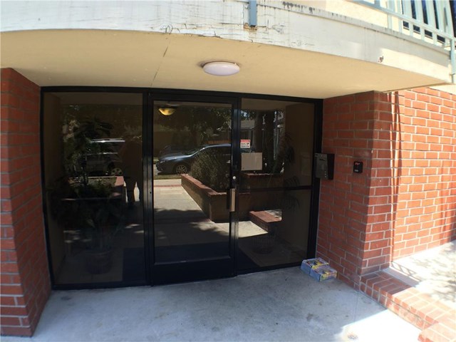 For Sale: 3501 E Ransom St #APT 306 Long Beach, CA 90804