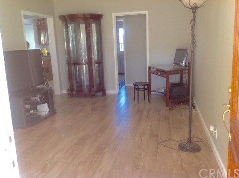 5557 Lemon Ave