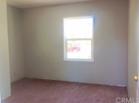 5557 Lemon Ave