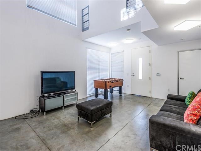 350 Cedar Ave #406