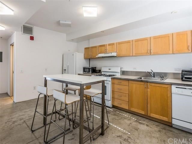 350 Cedar Ave #406