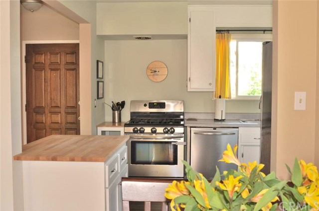 For Sale: 3160 Iroquois Ave Long Beach, CA 90808