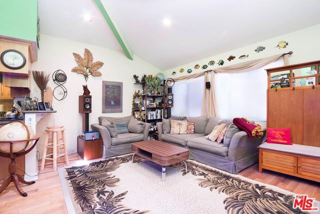 1100 Walnut Ave #6