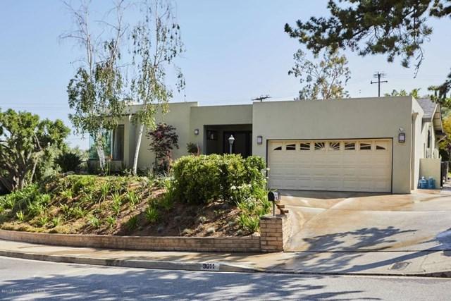 1000 E Mount Curve Ave