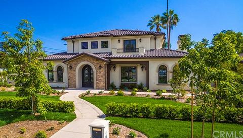 253 W Naomi Ave