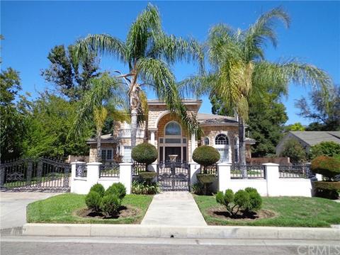19 W Le Roy Ave