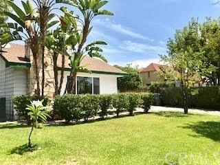 647 W Maple Ave