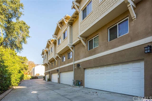 1709 N Fair Oaks Ave #116