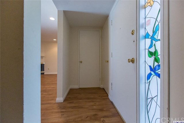 64 N Mar Vista Ave #208