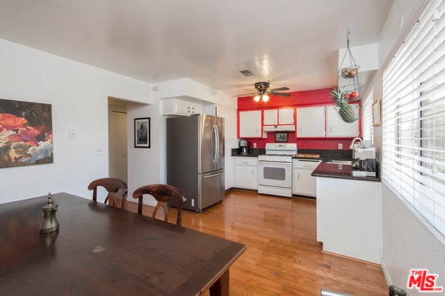 300 N El Molino Ave #326