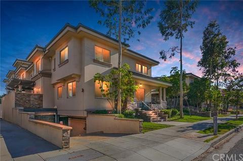 700 S Lake Ave #111