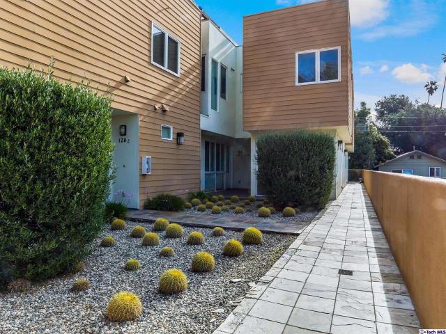 261 S Greenwood Ave