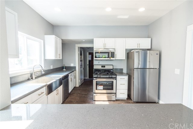 1855 Industrial St #615