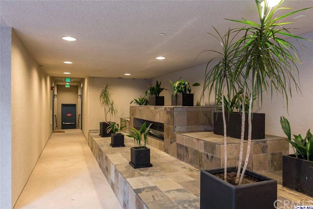 For Sale: 230 S Jackson St #102 Glendale, CA 91205