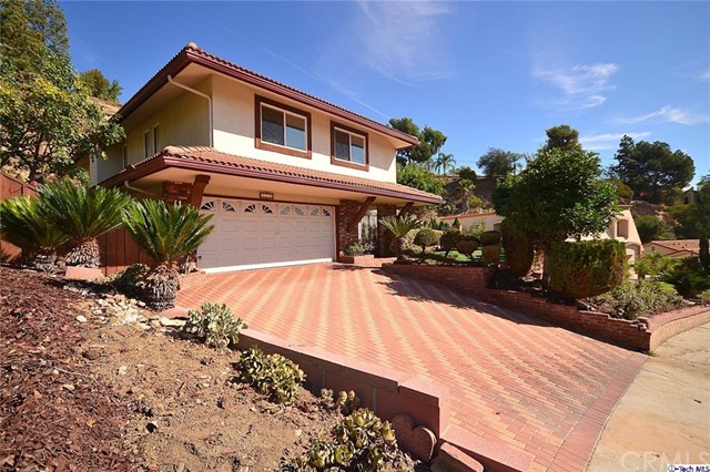 3223 Kirkham Dr