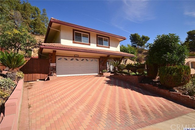 3223 Kirkham Dr