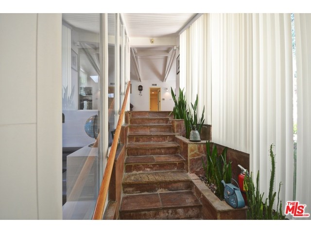 For Sale: 2749 E Chevy Chase Dr Glendale, CA 91206