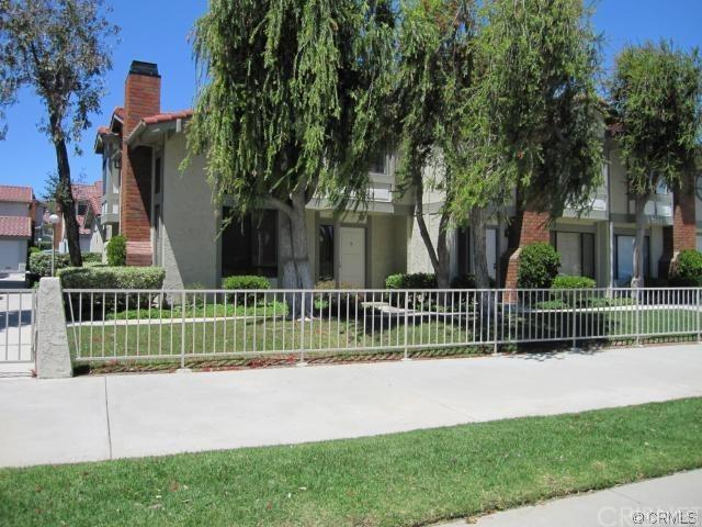 6814 Gross Ave