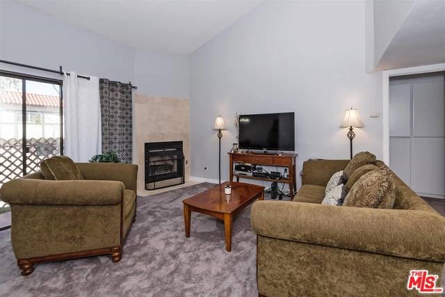 10061 Topanga Canyon Blvd #1