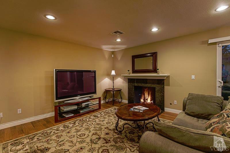 For Sale: 305 Jenny Dr Newbury Park, CA 91320