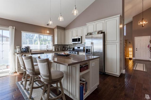169 Dena Dr