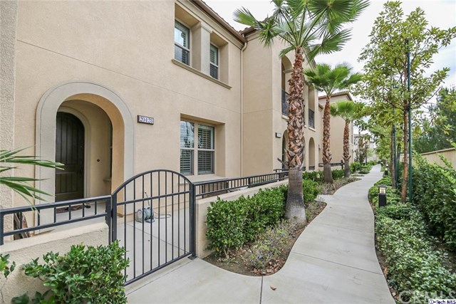 20428 Paseo Cresta