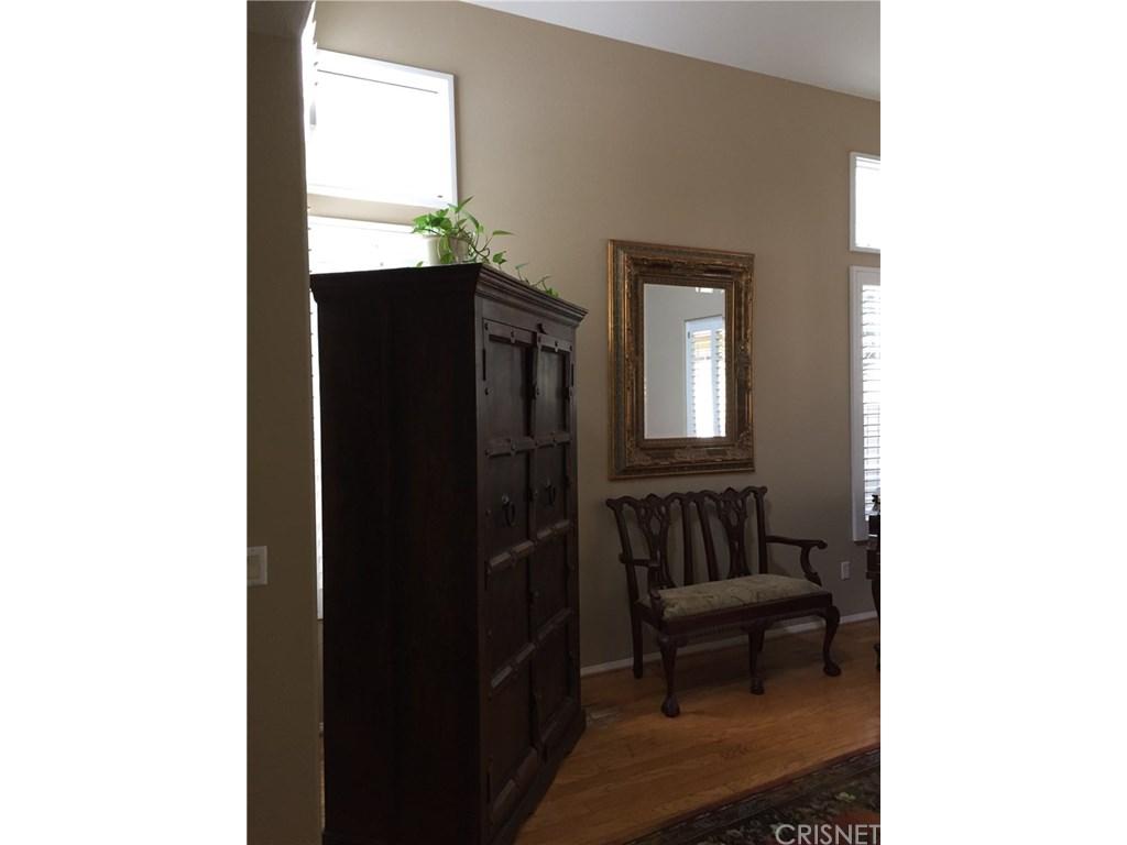 27862 Skycrest Cir