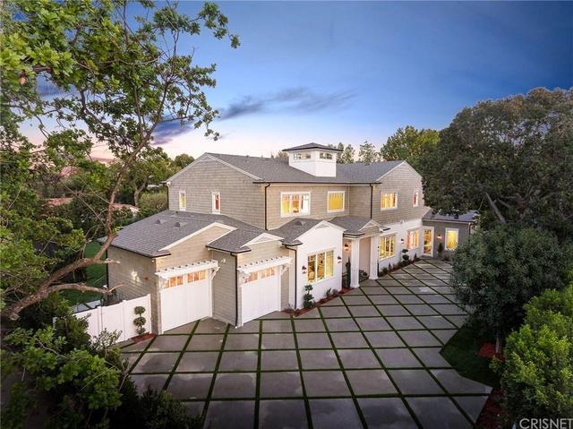 4540 Encino Ave