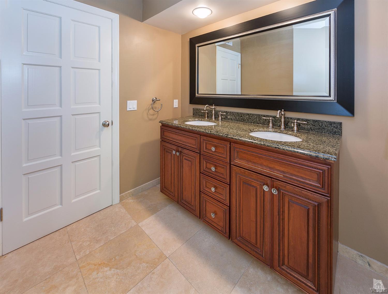For Sale: 3935 Fairbreeze Cir Westlake Village, CA 91361