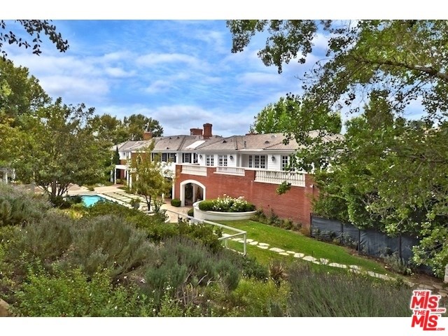 1096 Lakeview Canyon Rd