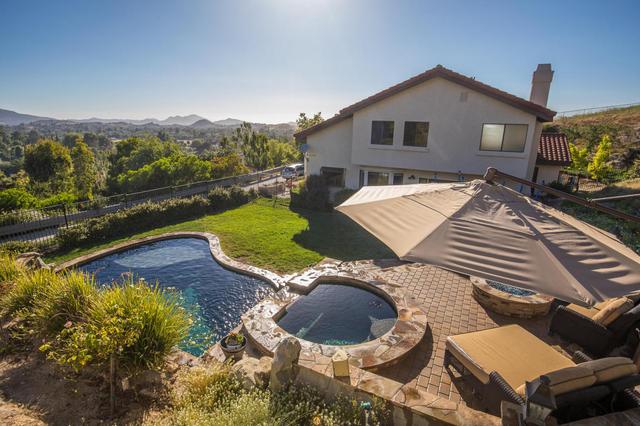 2169 Montrose Dr