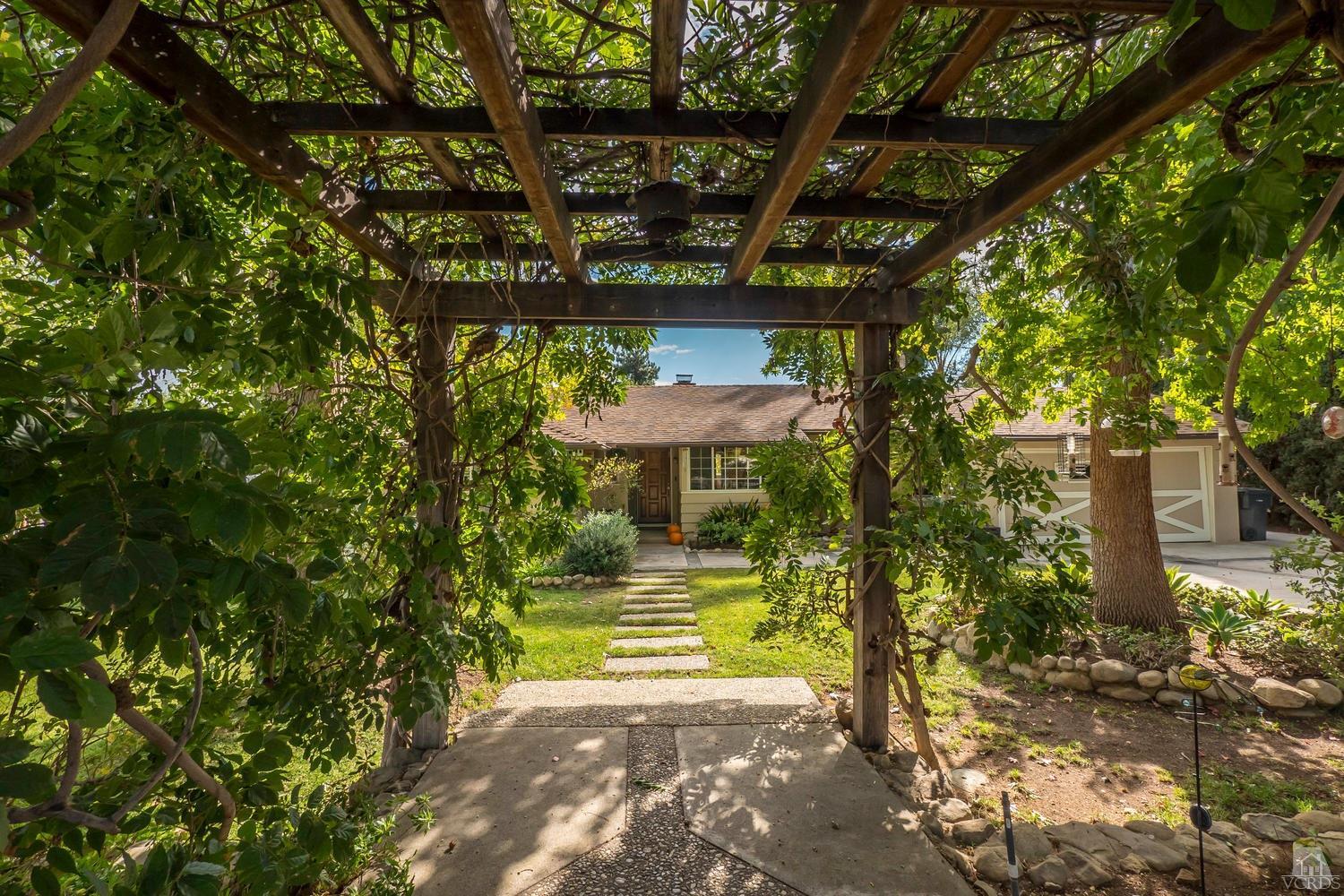 1226 Tierra Dr
