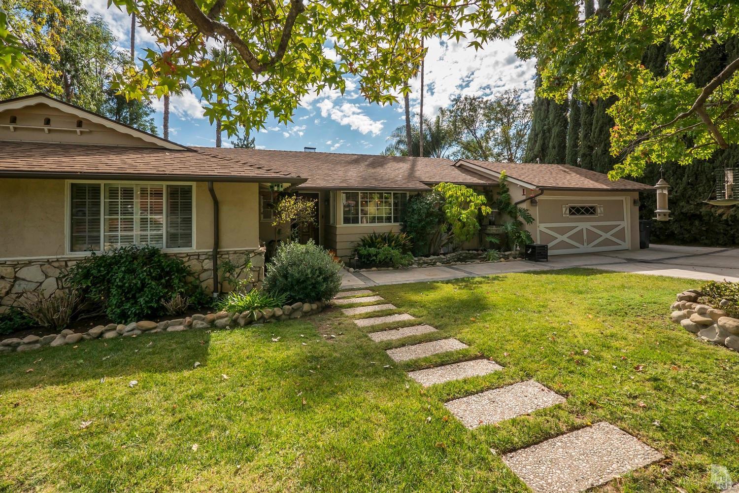 1226 Tierra Dr