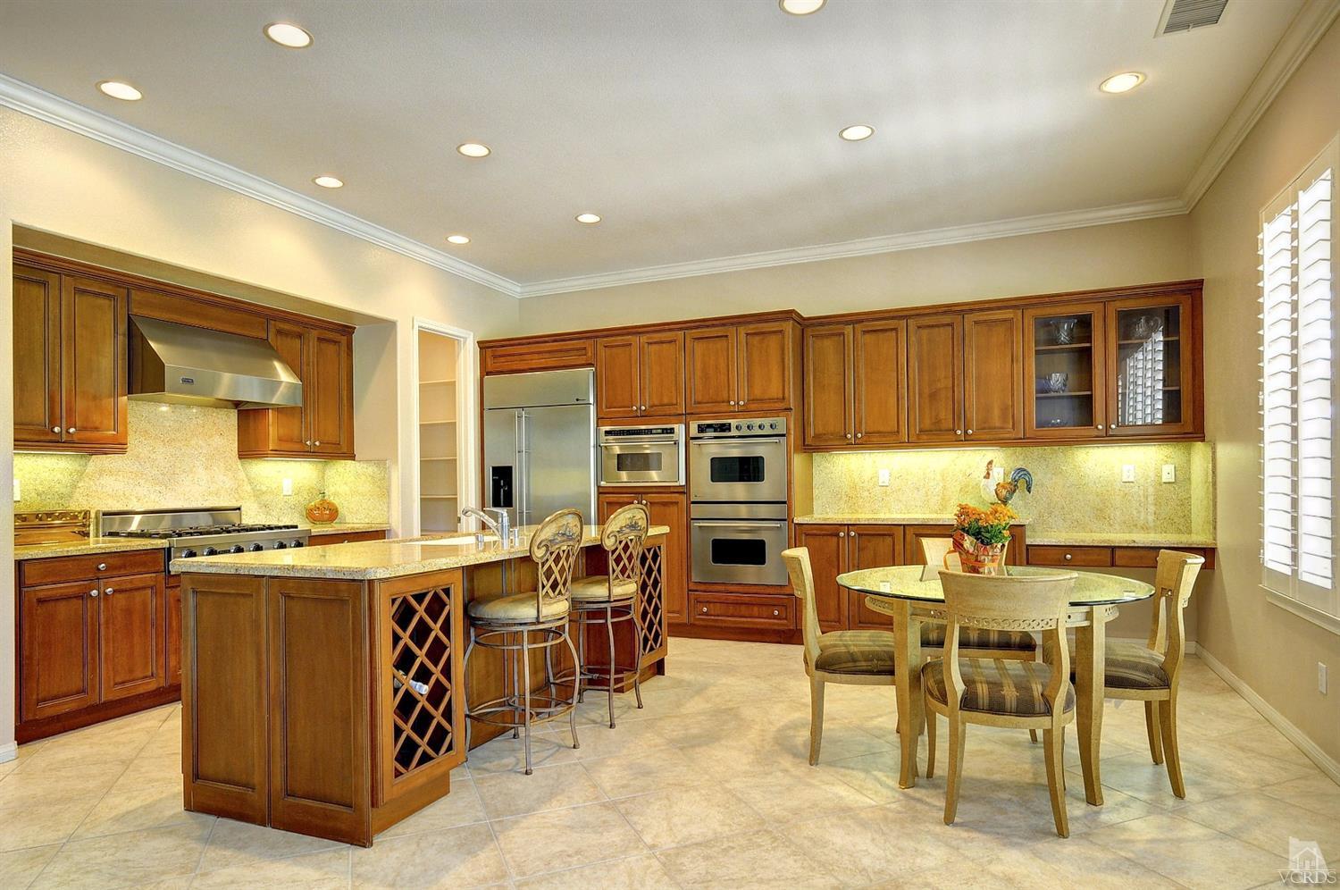 2337 Mountain Crest Cir