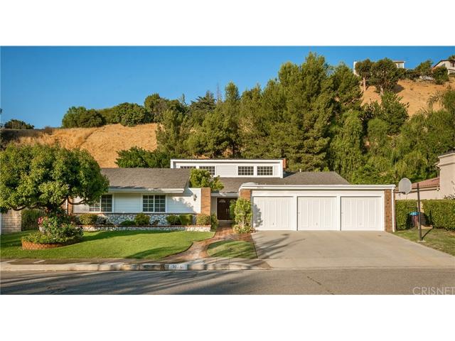 4855 Nomad Dr