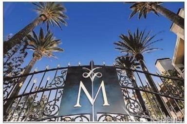5545 Canoga Ave #321