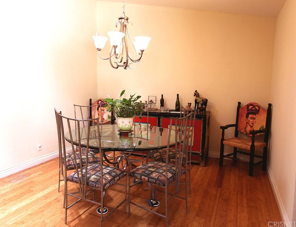 5743 Thomicia Pl