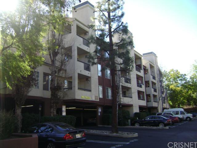 5520 Owensmouth Ave #109