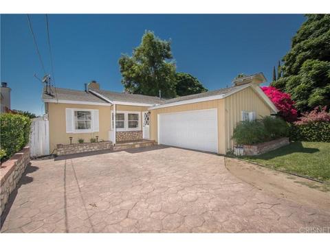 6025 Fallbrook Ave