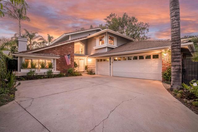 216 Smoke Tree Ave