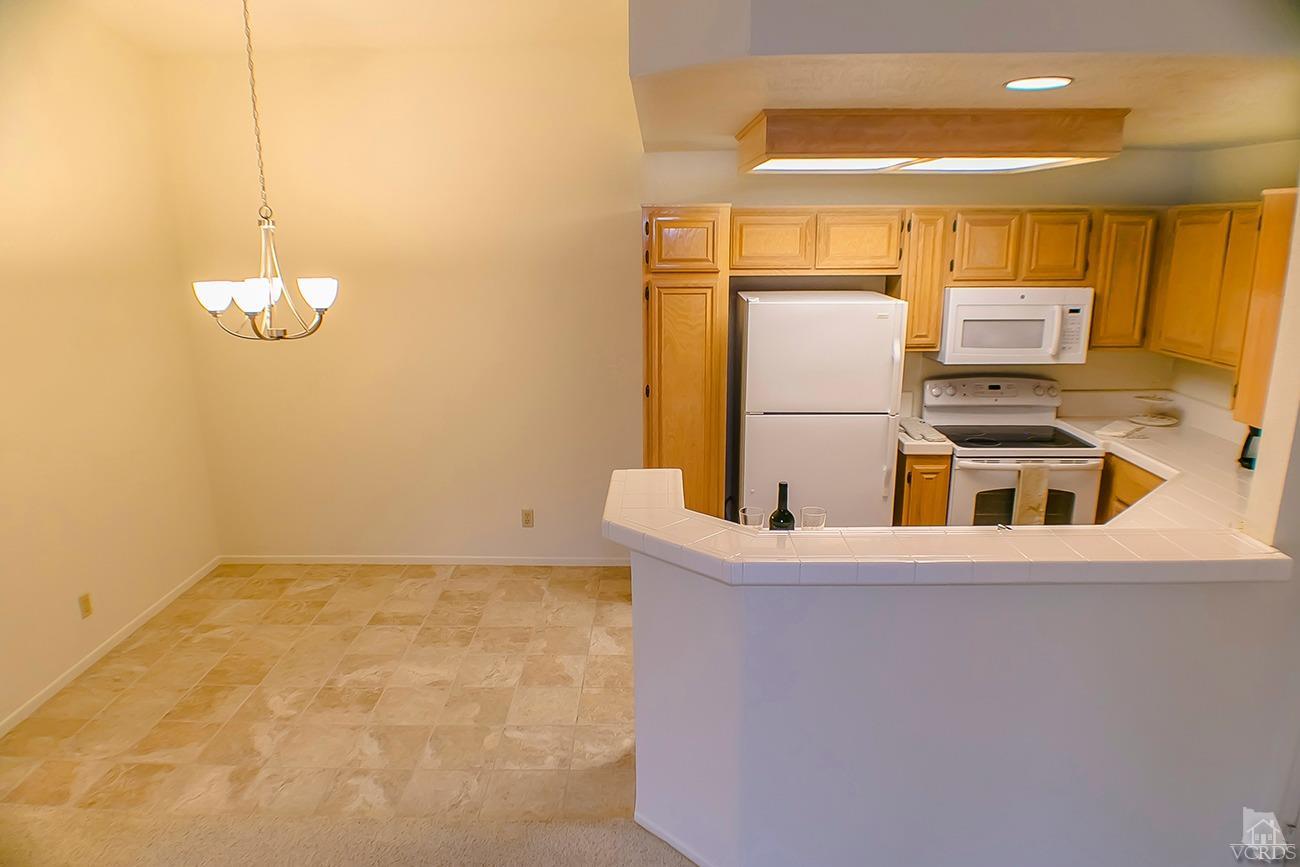 5744 Oak Bend Ln #403