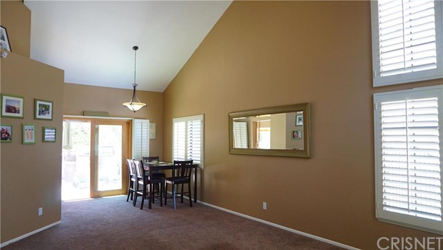 For Sale: 28794 Meadowgrass Dr Castaic, CA 91384