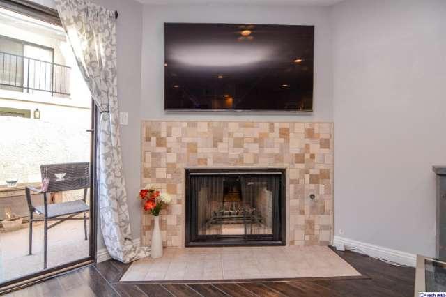 6101 Fulton Ave #7