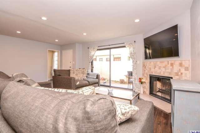6101 Fulton Ave #7