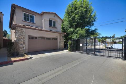 15450 Mustang Ln