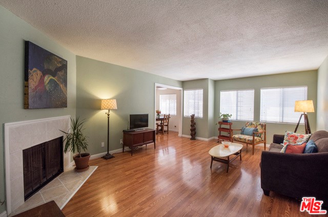 8435 Burnet Ave #106